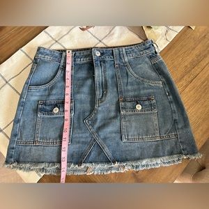 American Eagle Hi-Rise Festival Mini
Denim Skirt